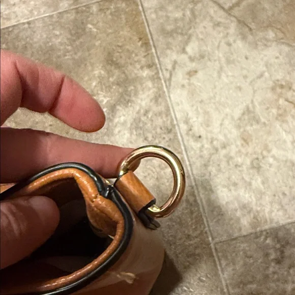 Poppy & Peonies Faux Leather Tote - Picture 8 of 8